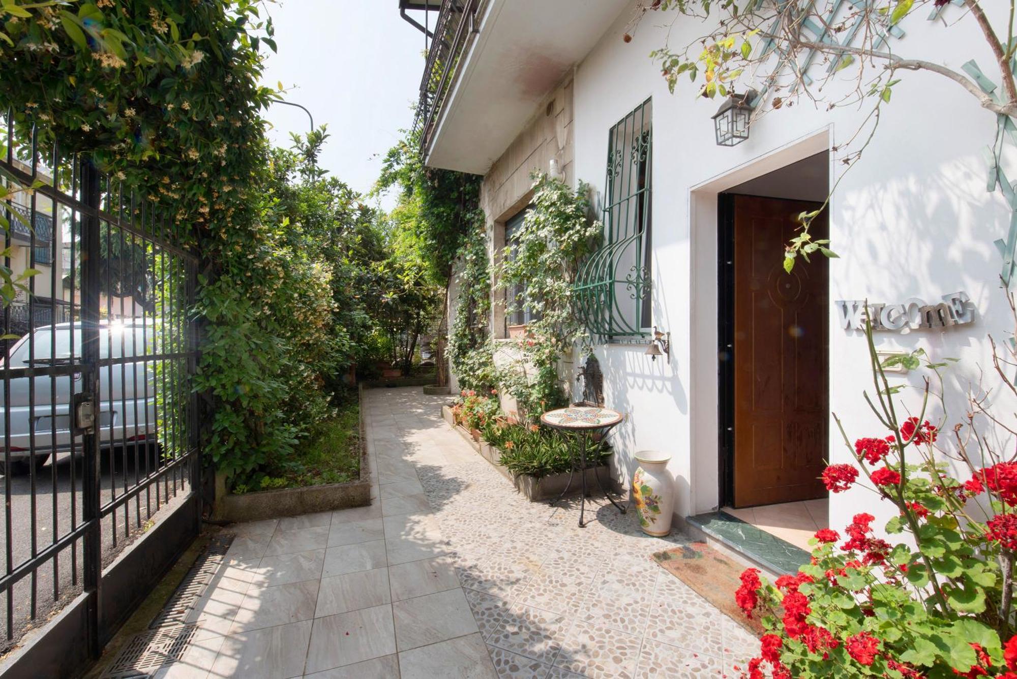 Apartment Somare